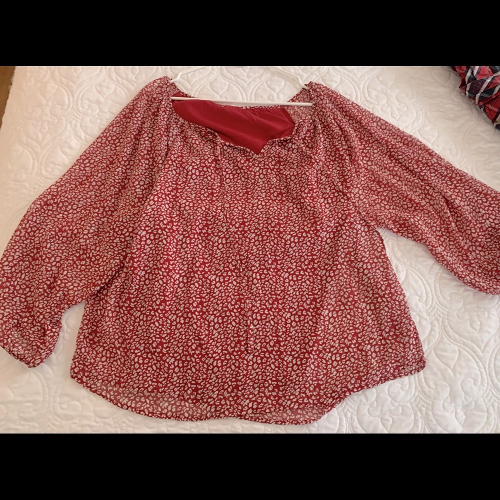 Cute 2XL top. Only worn one time.